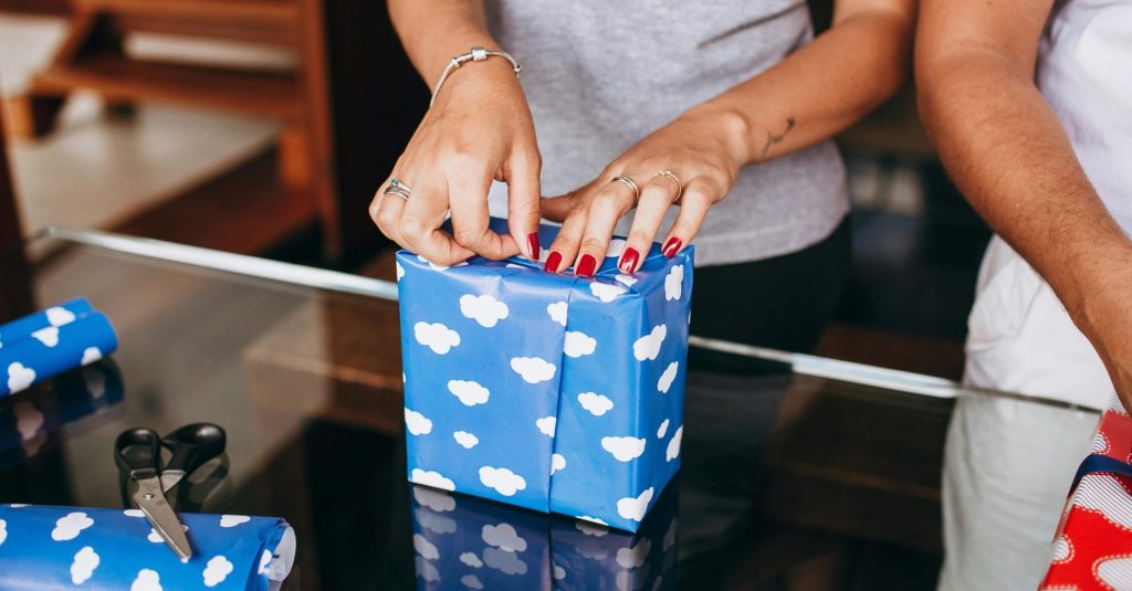 ¿Envíos personales o de negocio? Descubre cuál es la mejor opción para ti